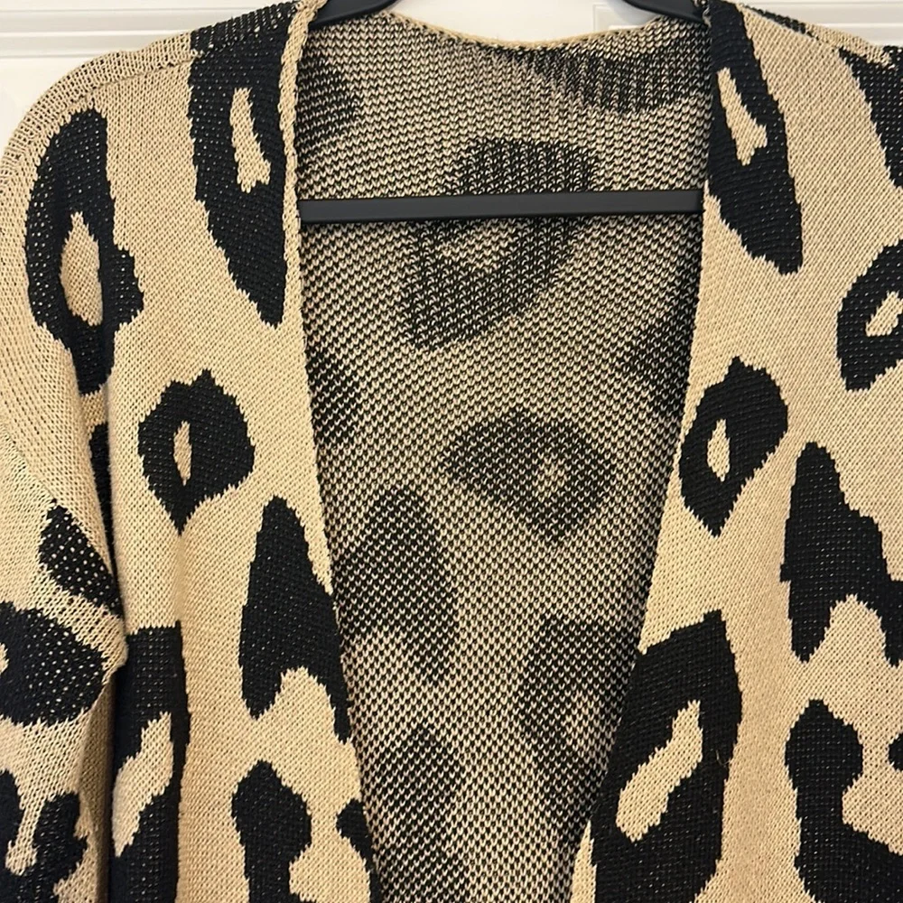 Cardigan - Picture 2 of 3